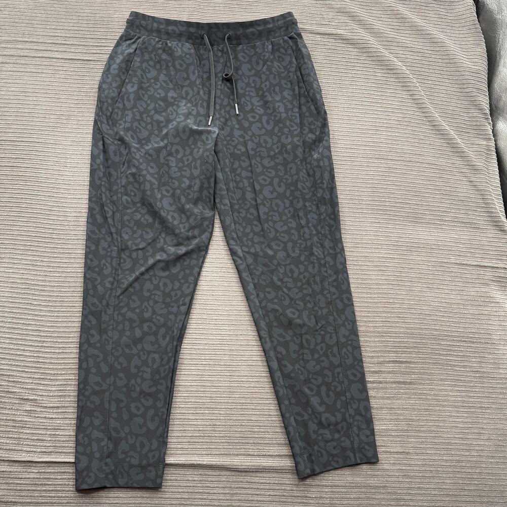 Sweaty Betty Pants Womens 8‎ Gray Leopard Print Recycled Joggers Drawstring